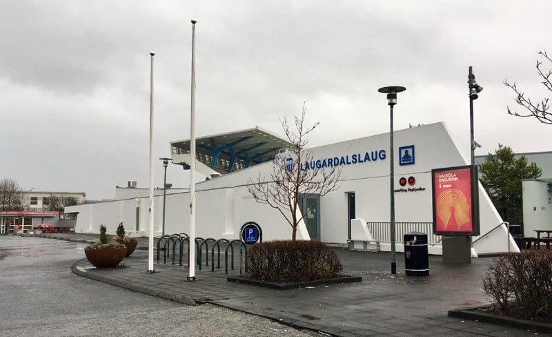 Laugardalslaug, zwembad in Reykjavik.